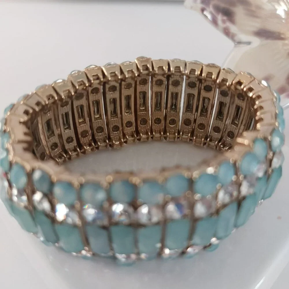 Turquoise Crystal Stretch Bracelet - Brand Unspecified - Picture 6 of 7